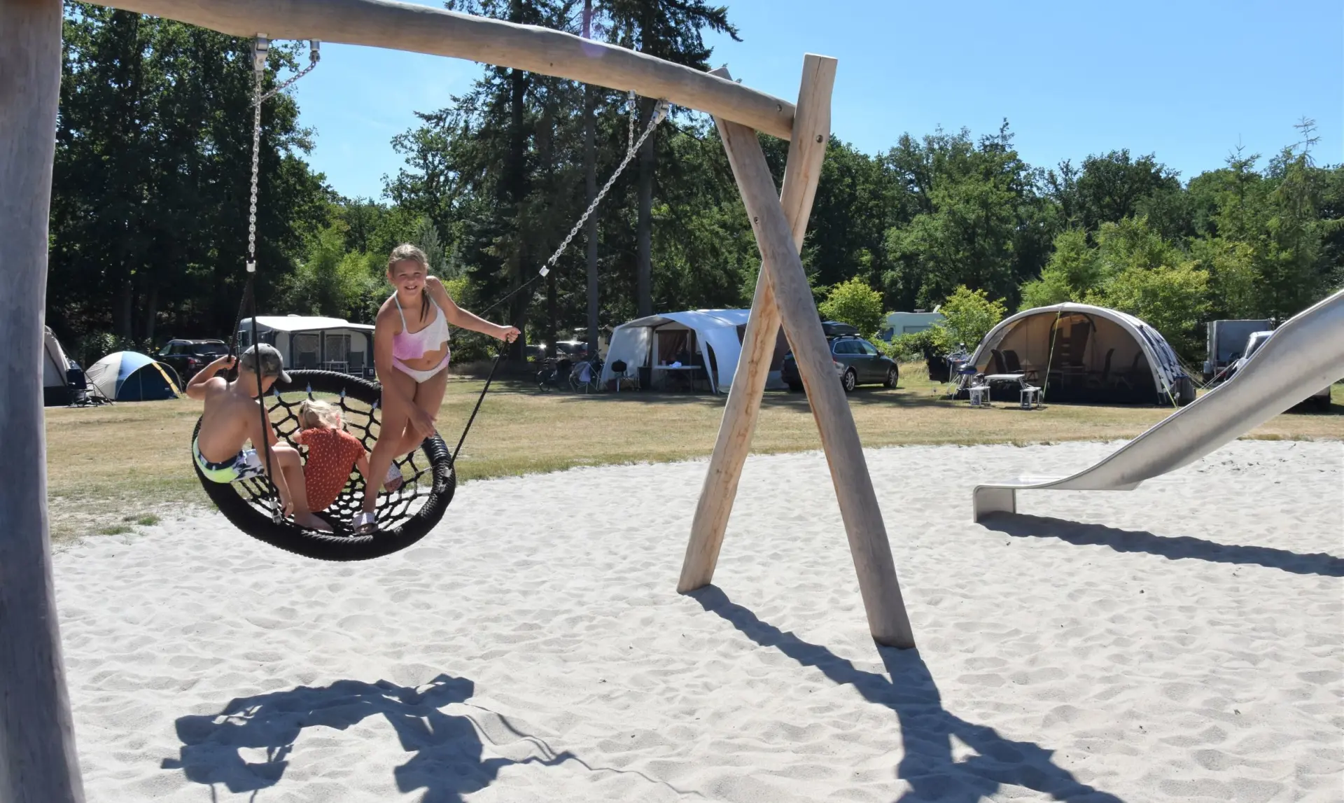 Camping Ommen comfort kampeerplaats Ommergras 4